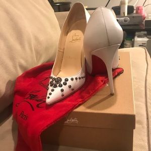 Christian Louboutin white Door Knock Stilletos 😍